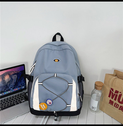 Moteriška kasdieninė sportinė kuprinė su raktų pakabuku