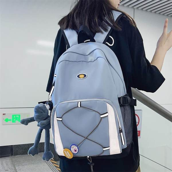 Moteriška kasdieninė sportinė kuprinė su raktų pakabuku