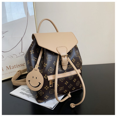 Μοντέρνο γυναικείο σακίδιο πλάτης με μπροστινή τσέπη - λευκό και καφέ χρώμα