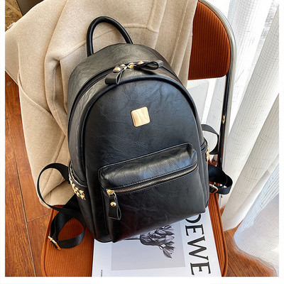 Naiste ökonahast seljakott metallist neetide ja tõmblukuga