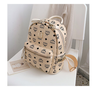 Naiste miniseljakott vabaaja päevadeks