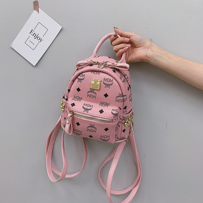 Naiste miniseljakott vabaaja päevadeks