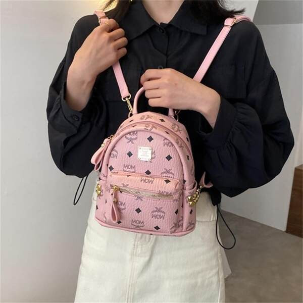 Naiste miniseljakott vabaaja päevadeks