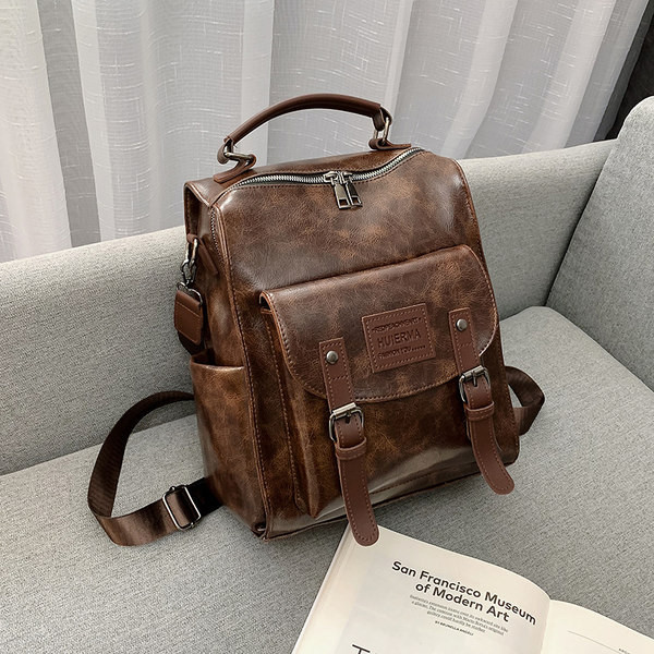 Moteriška kuprinė su priekine kišene ir diržu