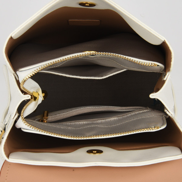 Καθαρό μοντέλο τετράγωνο σακίδιο από οικολογικό δέρμα με μεταλλικό κούμπωμα