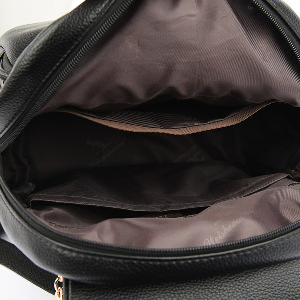 Καθημερινό σακίδιο πλάτης από οικολογικό δέρμα με μεταλλικό κούμπωμα