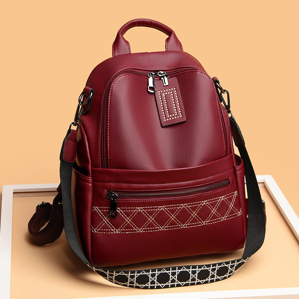 Įprasta moteriška geometrinių formų kuprinė