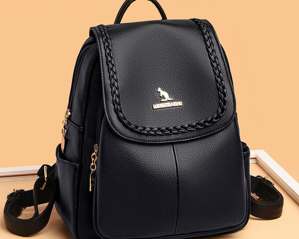 Γυναικείο καθημερινό σακίδιο πλάτης με μεταλλικό κούμπωμα