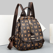 Moodne metallist lukuga kunstnahast seljakott