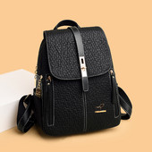 Alkalmi női hátizsák fém csattal