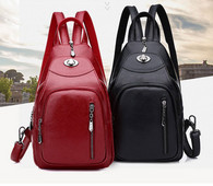 Universali moteriška kuprinė su vieta ausinėms