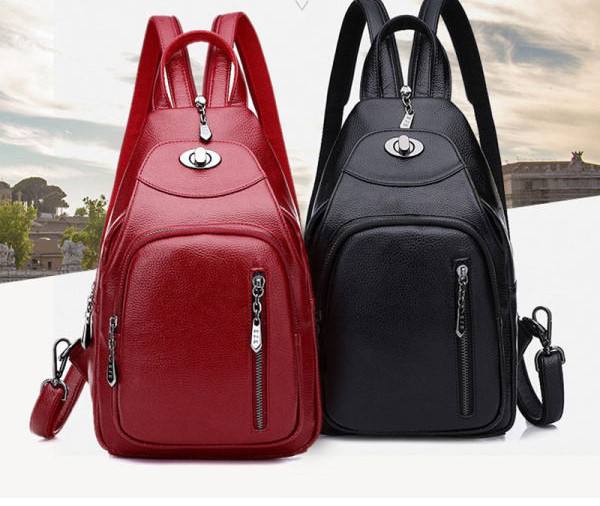 Universali moteriška kuprinė su vieta ausinėms