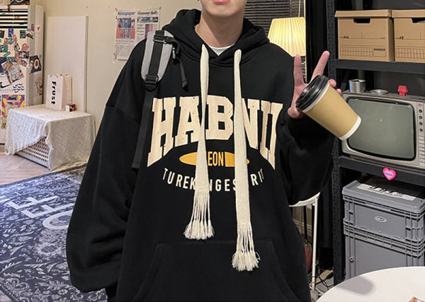 Ανδρικό φούτερ με τύπωμα γράμματα casual