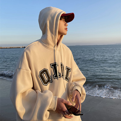 Vyriški laisvalaikio megztiniai su gobtuvu su kaklaraiščiais