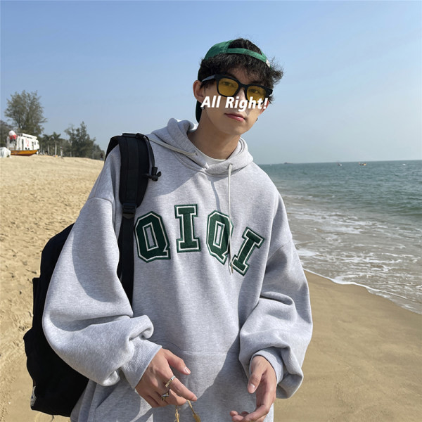 Vyriški laisvalaikio megztiniai su gobtuvu su kaklaraiščiais