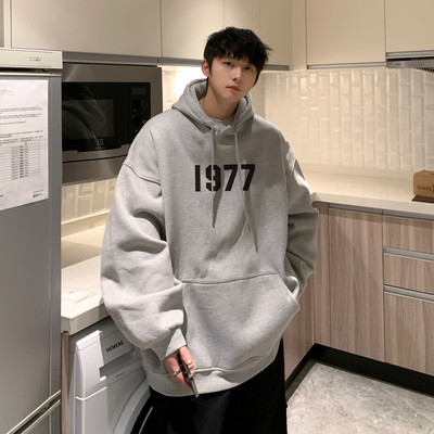 Ανδρικό casual φούτερ με στάμπα και τσέπη σε τρία χρώματα