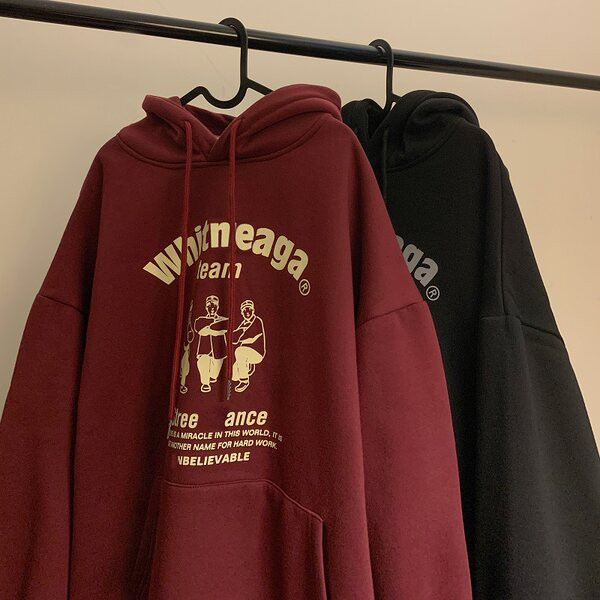 Vyriškas pavasario-rudens džemperis su užrašais