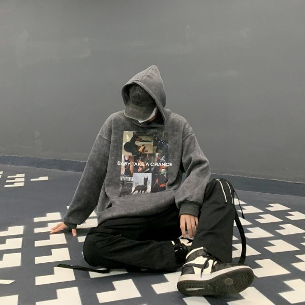 Sportiškas vyriškas megztinis su raštu ir kišene