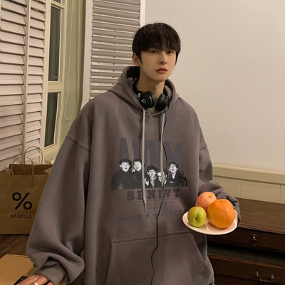 Vyriškas laisvas džemperis su užrašais