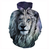 Ανδρικό φούτερ με κουκούλα και τρισδιάστατο στοιχείο