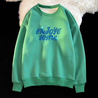 Meeste dressipluusid - ovaalse dekoltee ja pealdisega