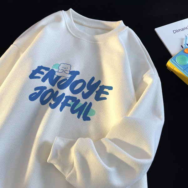 Meeste dressipluusid - ovaalse dekoltee ja pealdisega