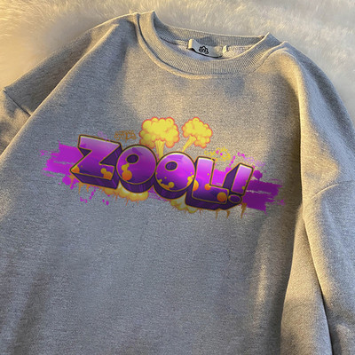 Meeste vabaaja dressipluus trükise ja ovaalse kaelusega