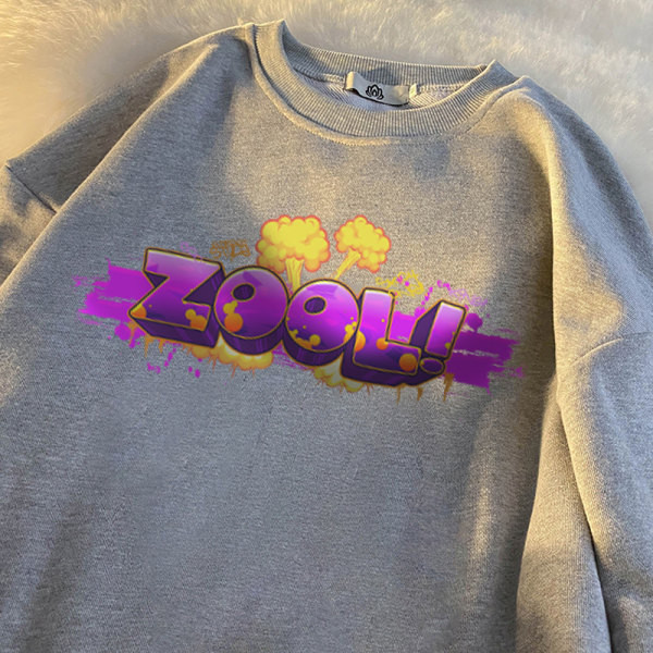 Meeste vabaaja dressipluus trükise ja ovaalse kaelusega