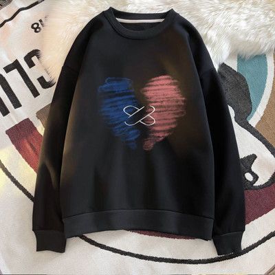 Ανδρικό φούτερ με απλικέ καρδιά