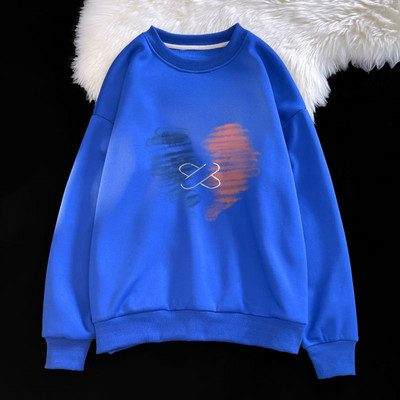 Ανδρικό φούτερ με απλικέ καρδιά