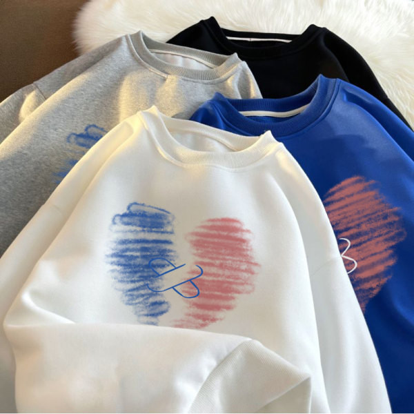 Ανδρικό φούτερ με απλικέ καρδιά