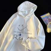 Férfi kapucnis pulóver nyakkendővel