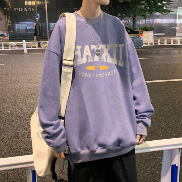 Plataus modelio vyriški megztiniai su užrašu tinkantys kasdieniam gyvenimui