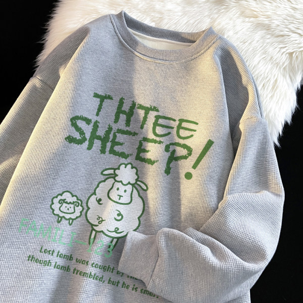 Įvairių spalvų vyriškas megztinis su ovalia apykakle