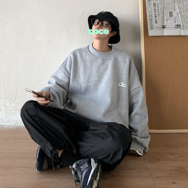 Nemokamo rašto vyriški megztiniai su užrašais