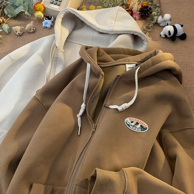 Vyriški megztiniai su dekoratyviniais elementais ir užtrauktuku