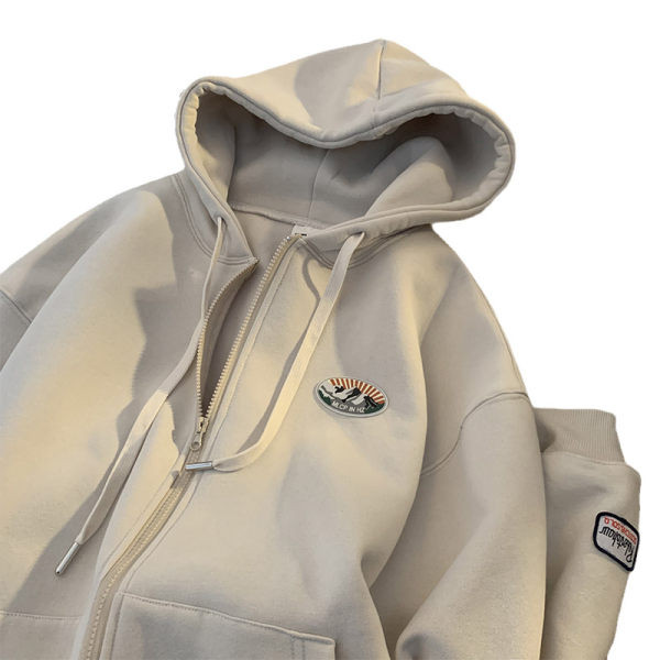 Vyriški megztiniai su dekoratyviniais elementais ir užtrauktuku