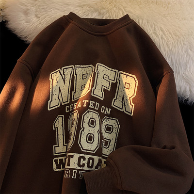 Prindi ja ovaalse kaelusega meeste sportlik dressipluus