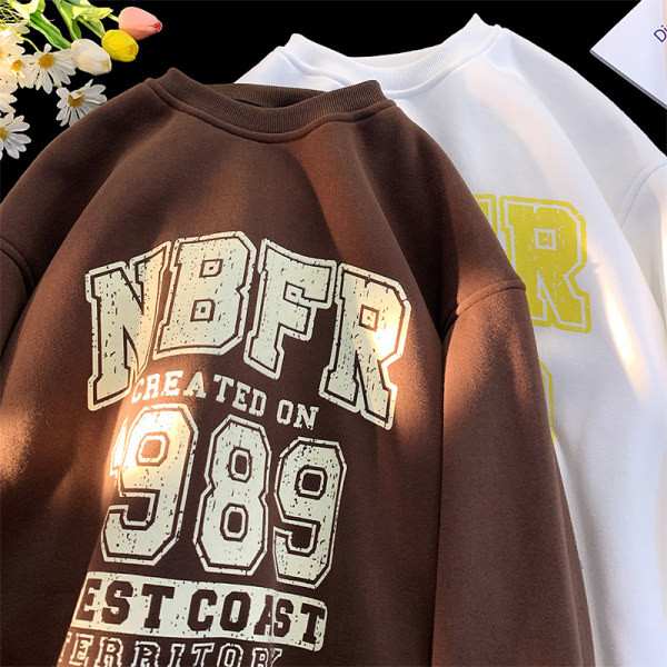 Prindi ja ovaalse kaelusega meeste sportlik dressipluus