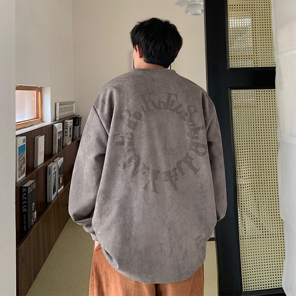 Široka muška bluza s ovalnim izrezom