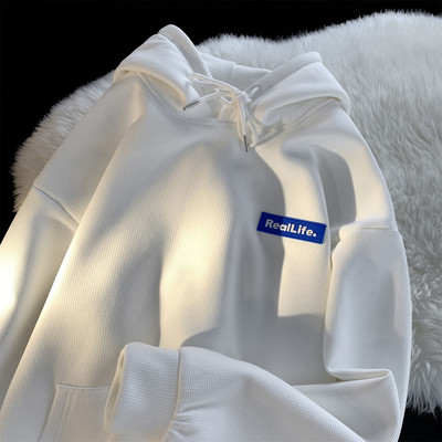 Új férfi pulóver többféle színben kapucnival és zsebbel