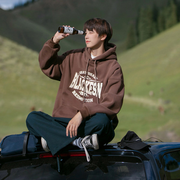 Vyriškas megztinis su gobtuvu ir kišene