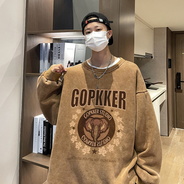 Värvilise trükiga meeste kampsun