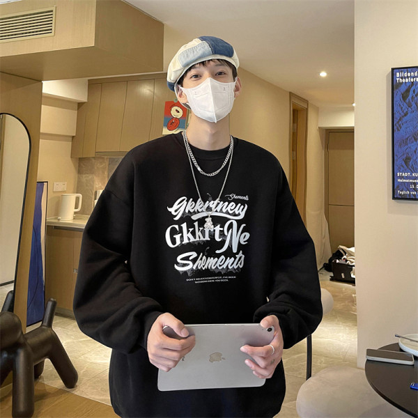 Meeste vabaaja kampsun dekoratiivse kirjaga