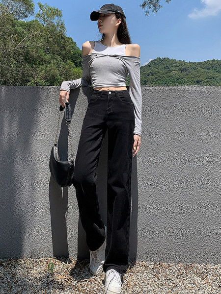 Uus kõrge vöökoha ja laiade säärtega naiste teksapükste mudel