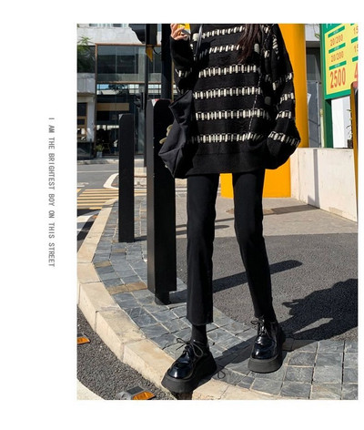 Nauji moteriški džinsai – tiesus modelis aukštu juosmeniu