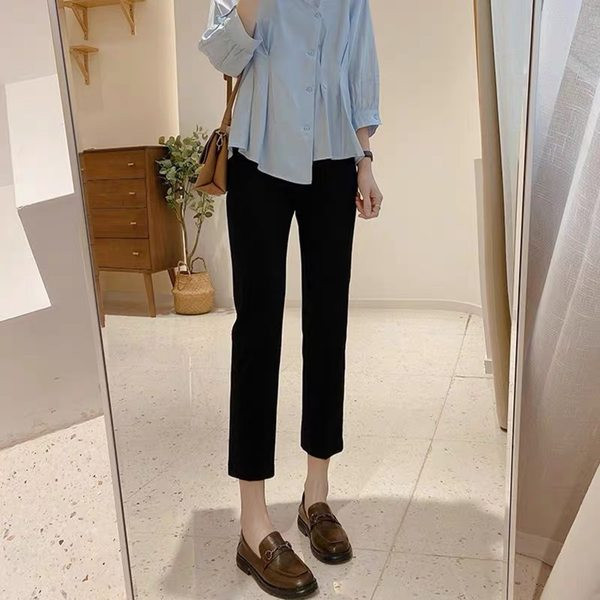 Naiste kitsad teksad