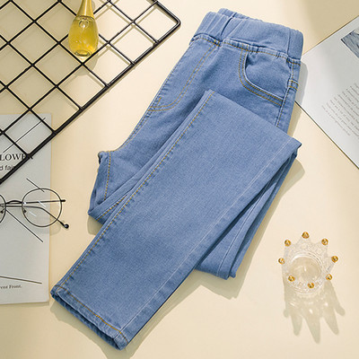 Naiste vabaaja teksapükstega mudel