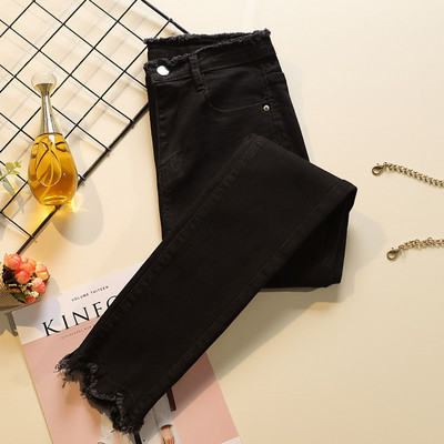 Uued naiste teksad kolmes värvitoonis