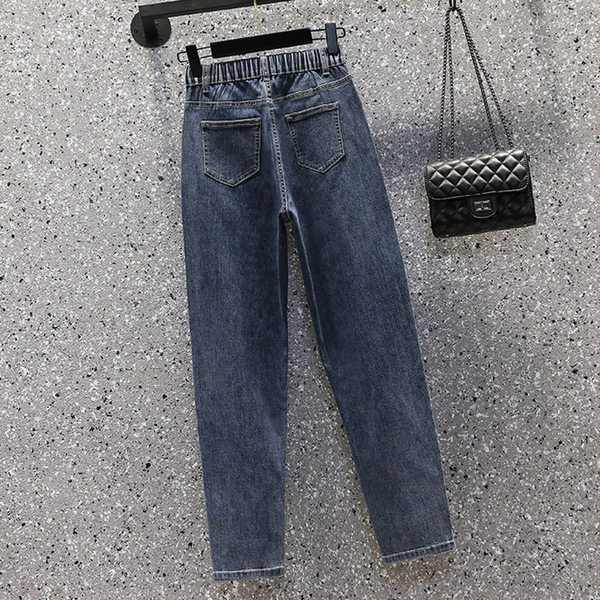 Moteriški tiesaus modelio džinsai